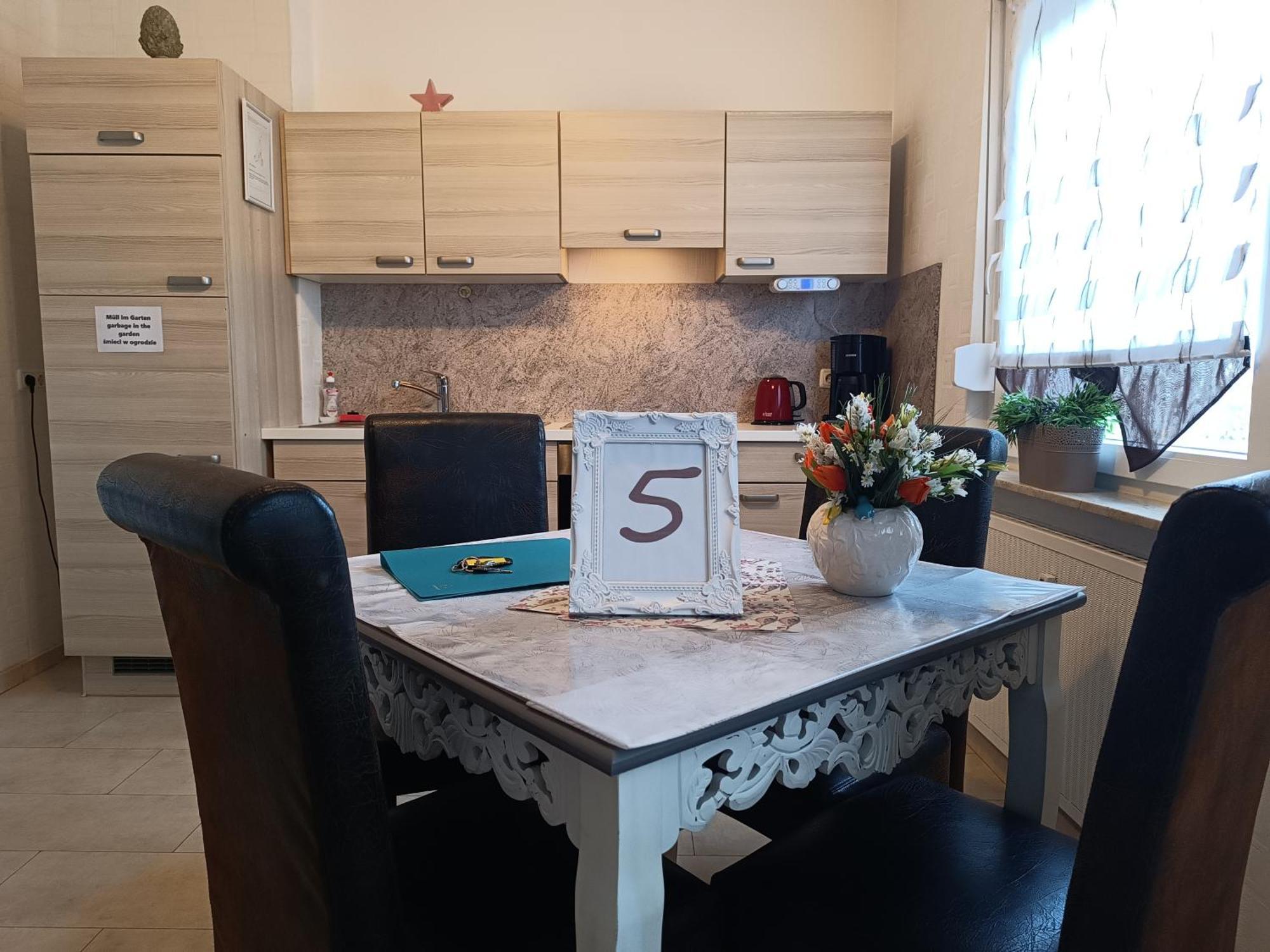 5X Balkon-Apartments Mit Kueche 40-65Qm Ruhrgebietferienwohnung Dobry-Fuchs 奥伯豪森 外观 照片